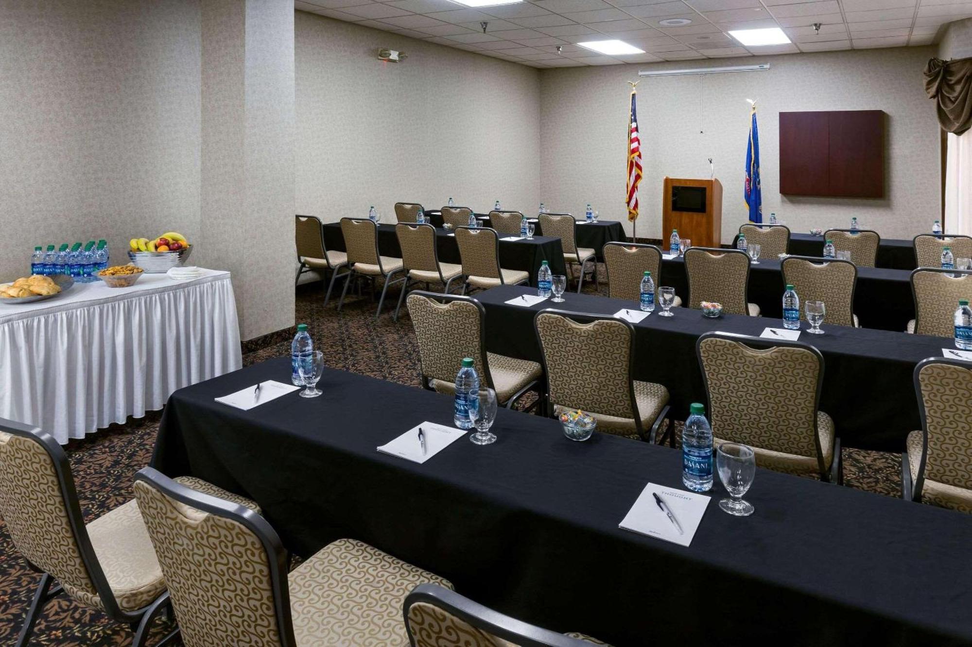 Radisson Hotel Bismarck Zewnętrze zdjęcie